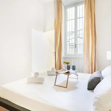 Easylife - - Mazzini 20 - Duomo * Milánó